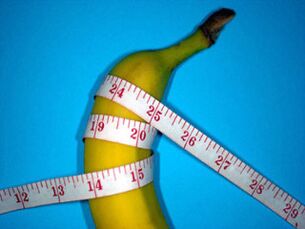 измерване на пениса по време на уголемяване с помощта на банан като пример